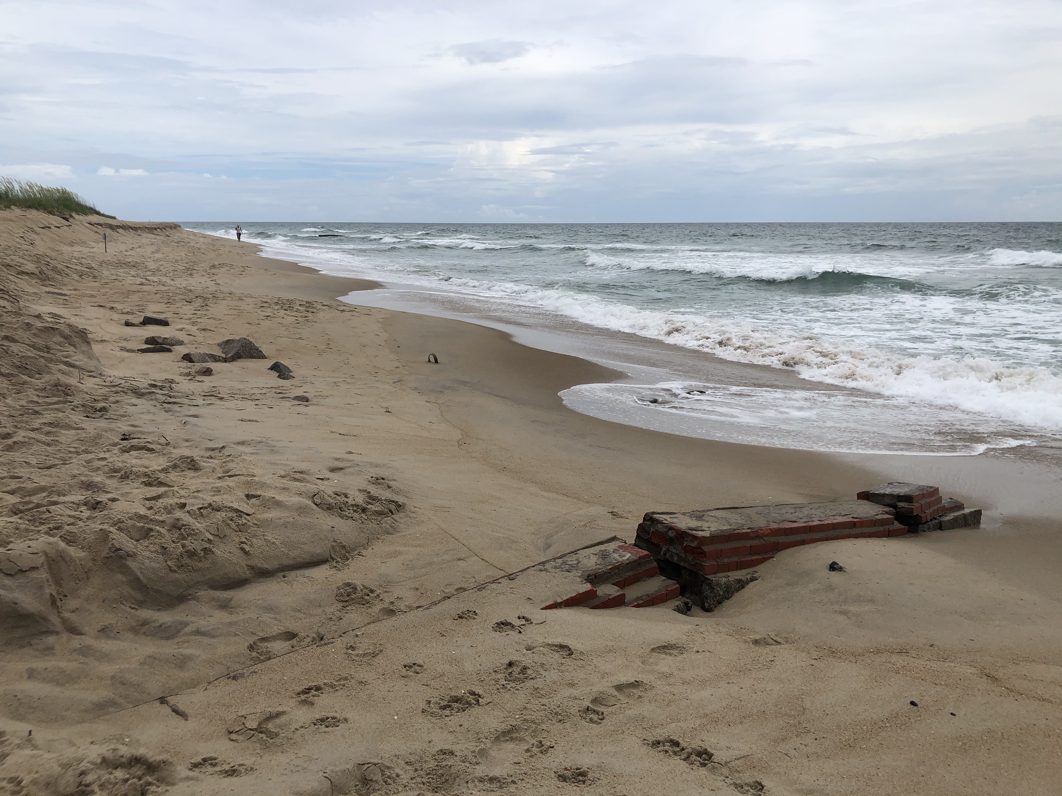 Photo of an old exposed lighthouse fence on July 8, 2020.