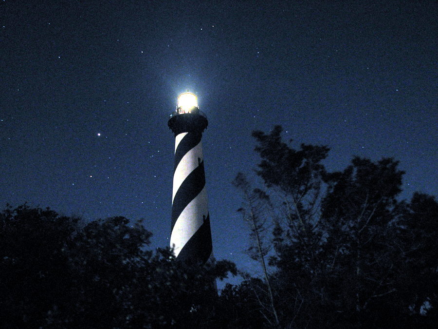 Image of the Cape Hatteras Lighthouse at night
