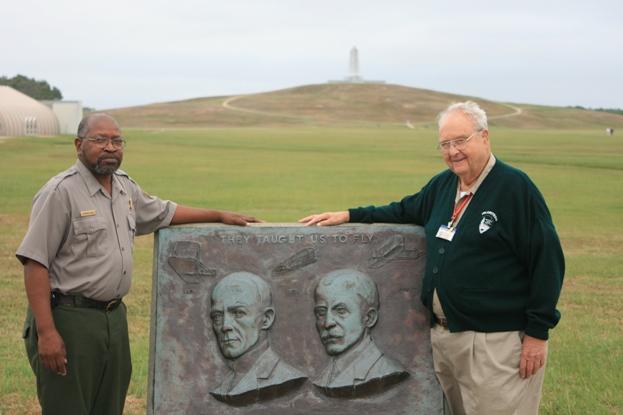 Volunteer Joe Hardman and Park Ranger Fent Davis