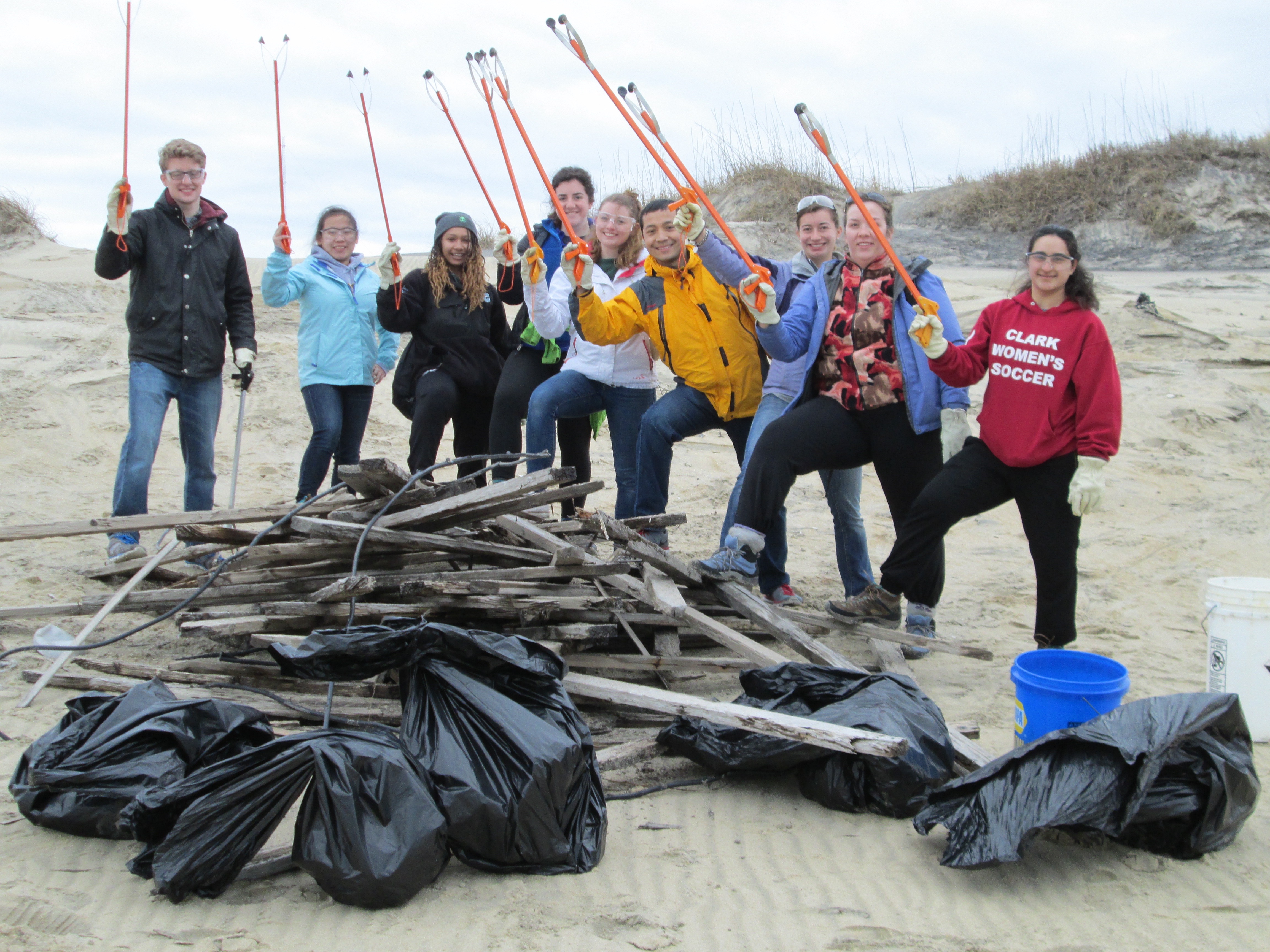 Group of University of Vermont students at beach cleanup.