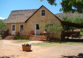 Gifford House