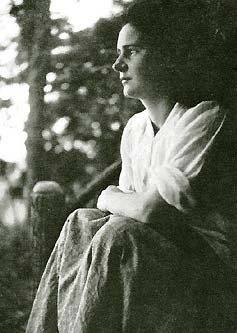 Lilian Sandburg in 1916