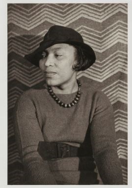 Black and white photograph of Zora Neale Hurston.