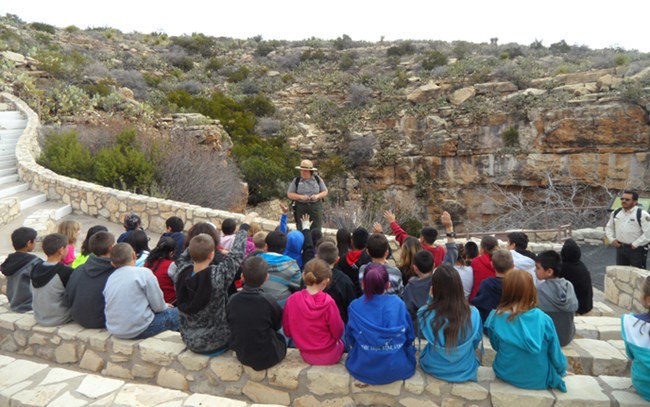 Photo of 4th grade field trip at the Natural Entrance.