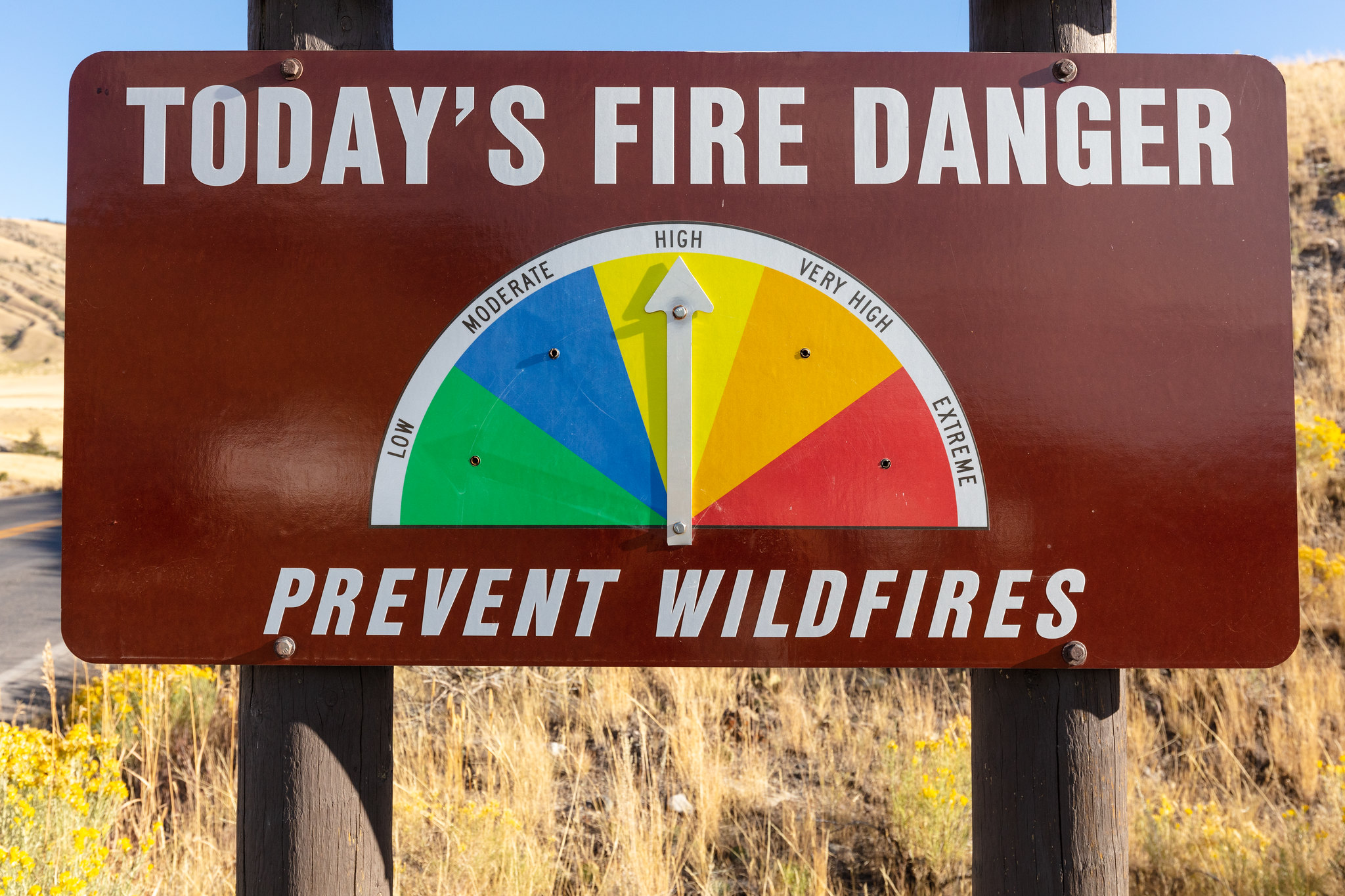 Image of sign showing fire danger is high