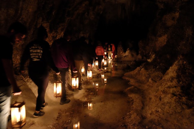 Photo of visitors on Left Hand Tunnel Tour