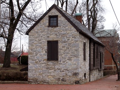 George Washington's stone office in Winchester, Virginia. George Washington's stone office in Winchester, Virginia.