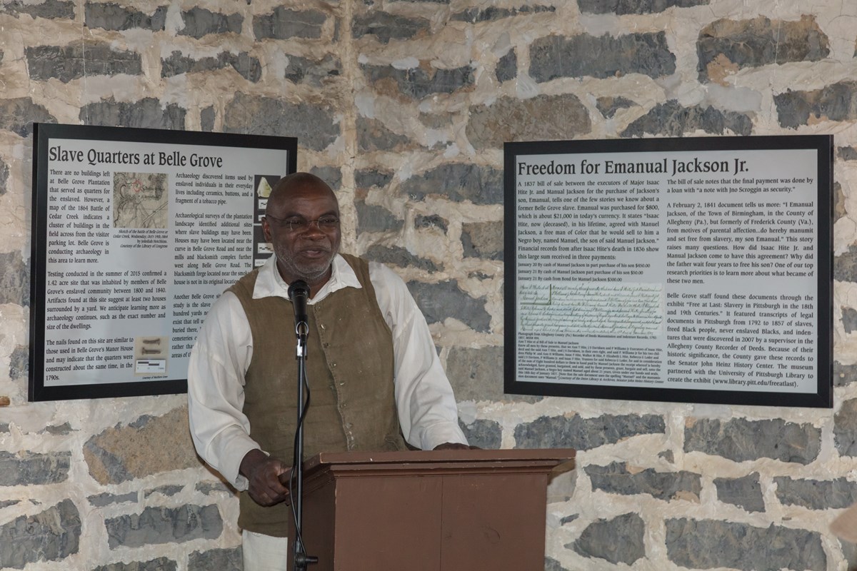 Joseph McGill presenting about the Slave Dwelling Project
