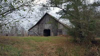 Photograph of barn at Hyde Farm.