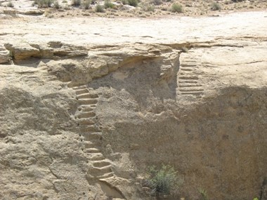 Photo of Jackson Staircase from Pueblo Alto trail