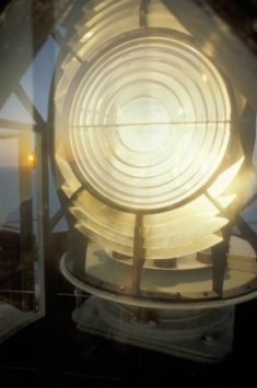 Third-order Fresnel Lens