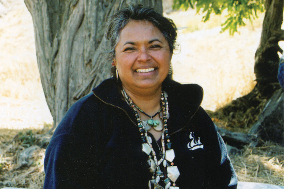 Julie Tumamait-Stenslie, 2009