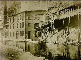 Historic photo of Round Top Cement Company