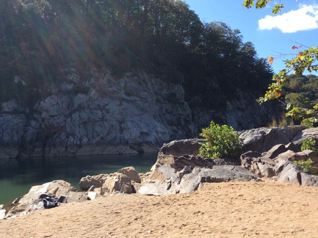 Purplehorse Beach inside Mather Gorge