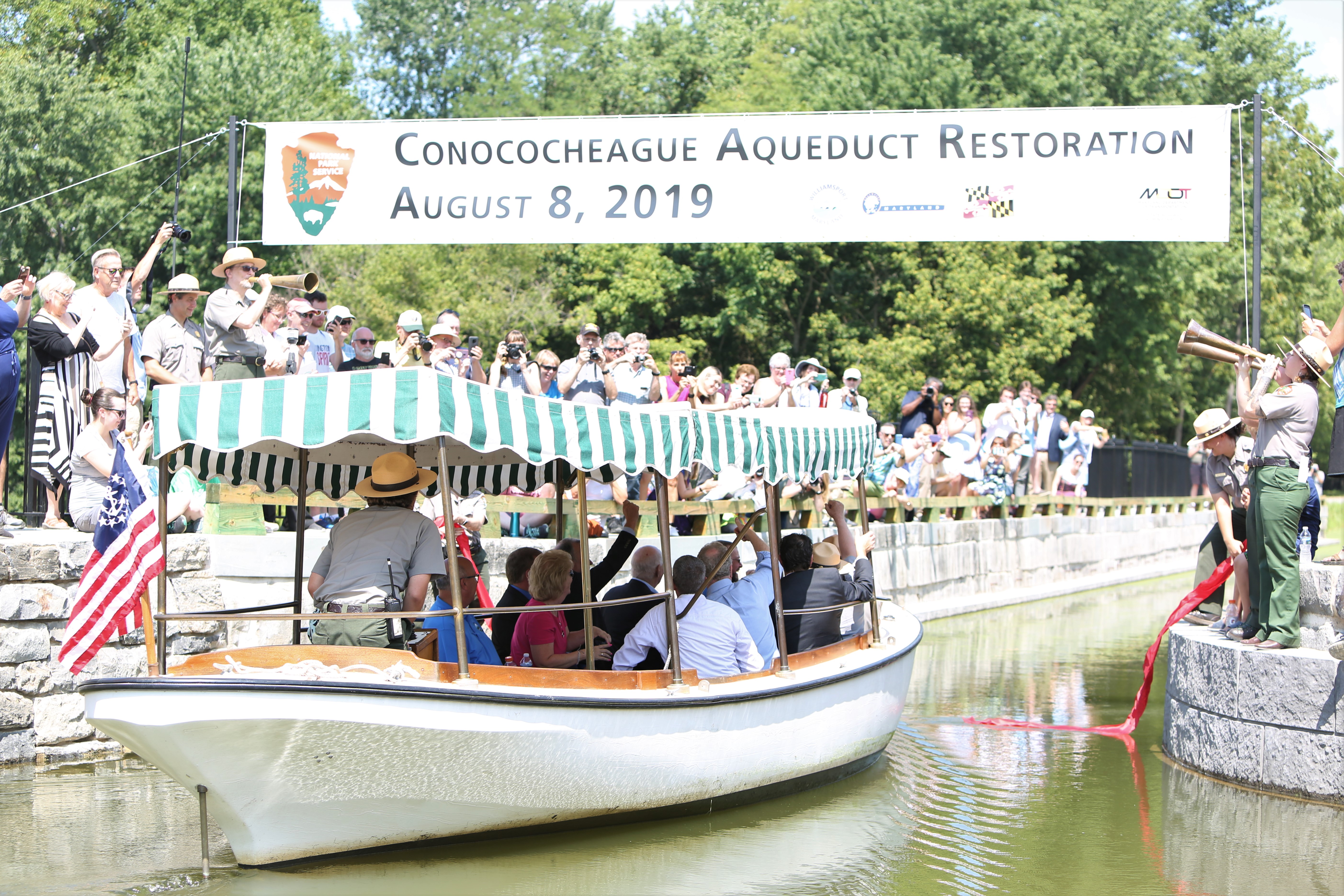 Canal boat enters aqueduct
