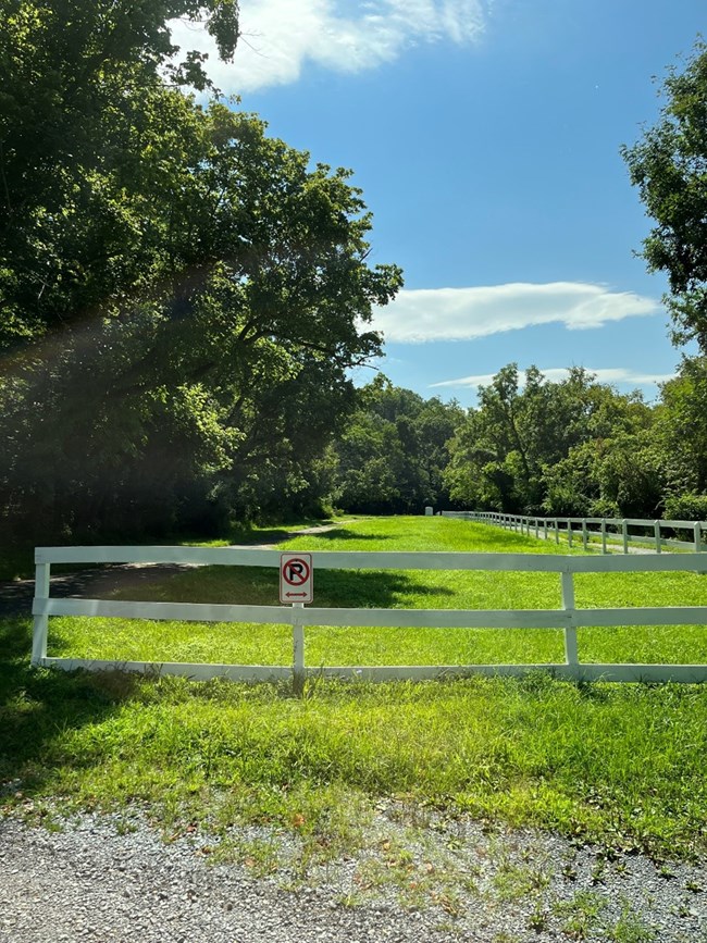 Grassy area near Pennyfield