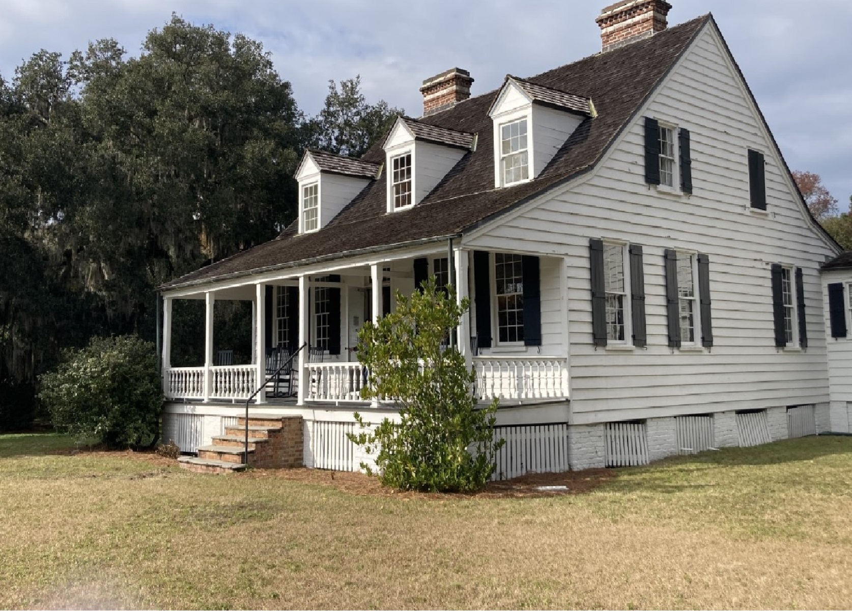 CHPIhouse Image of historic white 19th century plantation house