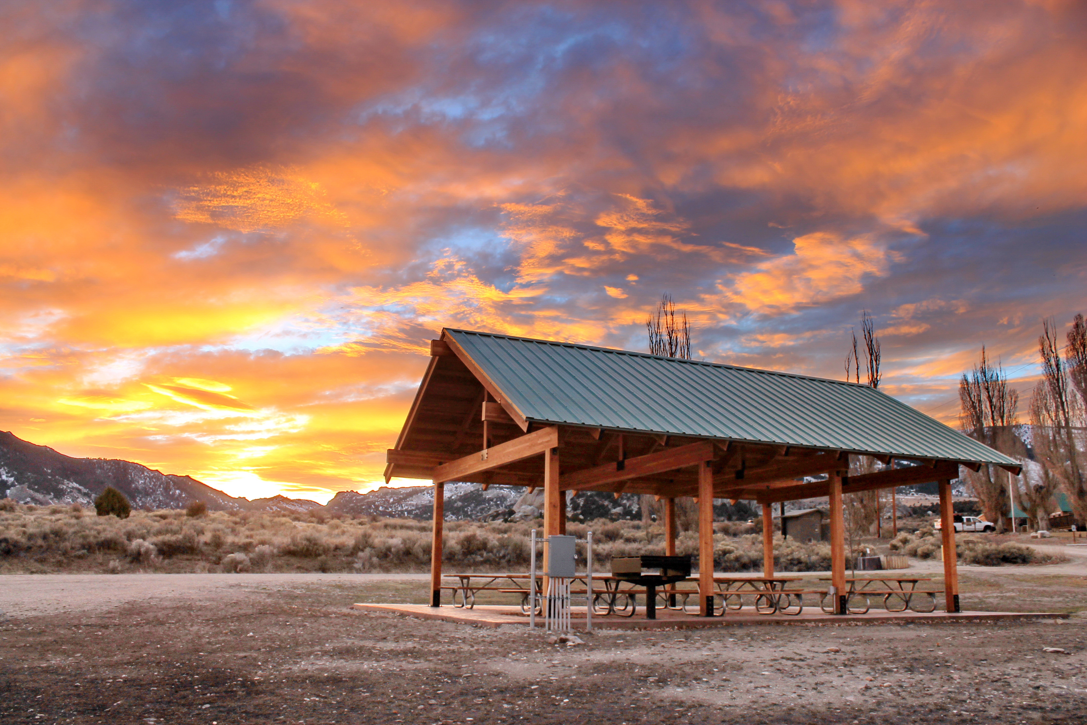 Castle Rock Lodge Bunkhouse And Willow Glamping Yurt City