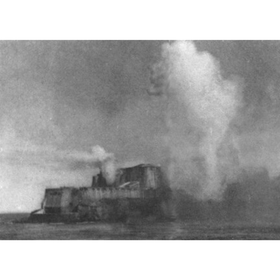 Smoke rising from El Morro