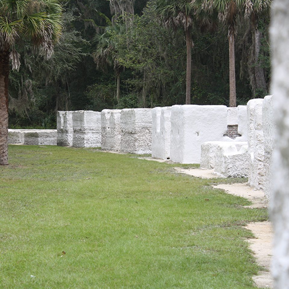 historic photo of tabby slave cabins