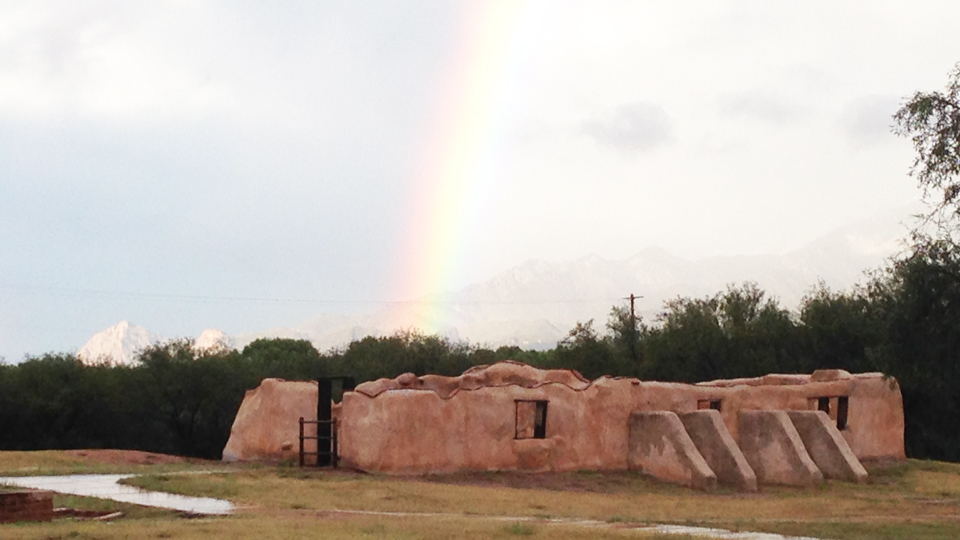 illustration of convento courtyard