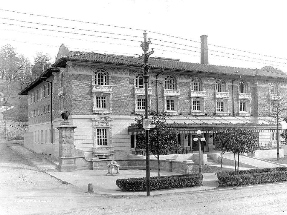 Historic photo of the Fordyce Bathhouse.