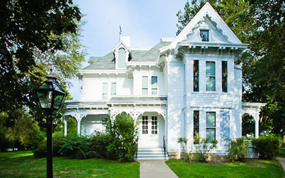 Truman Home circa 1900 large Victorian House