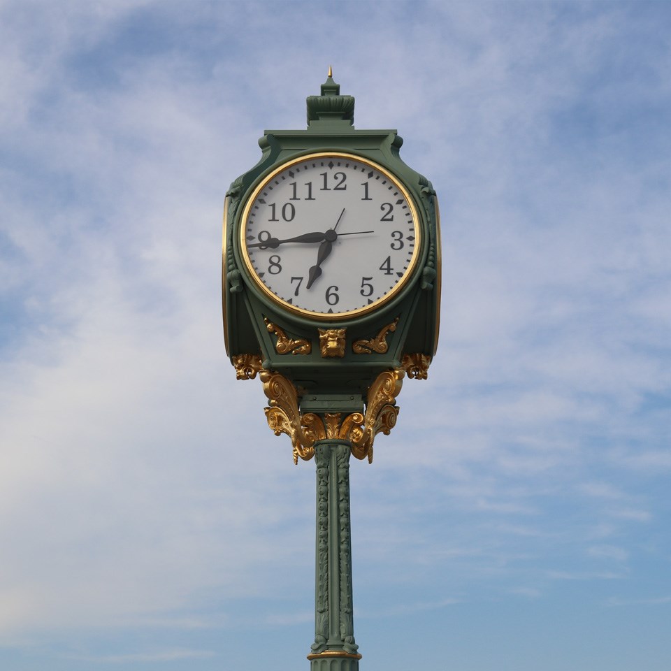 Wise Clock at Riis Beach after work