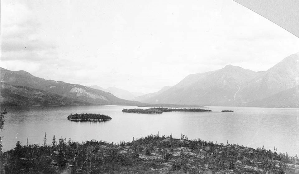 Walker Lake, August 12, 1901, W.C. Mendenhall, U.S. Geological Survey.
