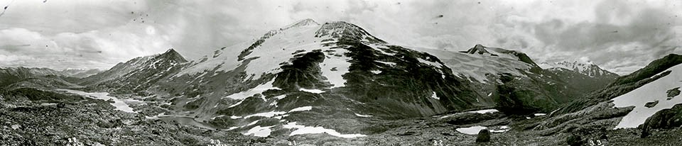 Chilkoot Pass, Late summer 1906, G. White-Fraser, International Boundary Commission, Library and Archives Canada, PA-162894-5 and 162901-3.