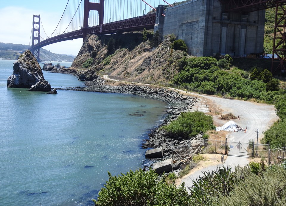 dock by the golden gate bridge