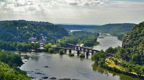 Loudoun Heights Split Rock View