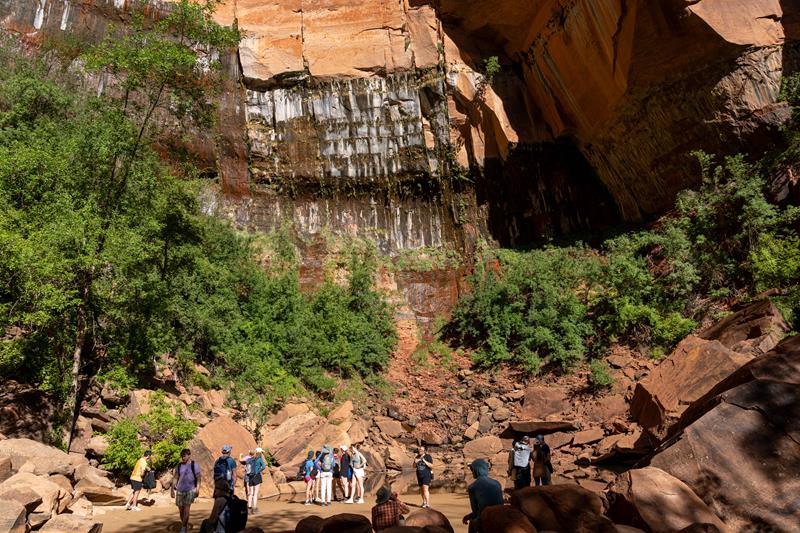 Upper Emerald Pools Trail