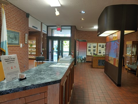 Desk with doors to the right