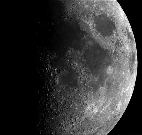 Close-up photo of the Earth's Moon.