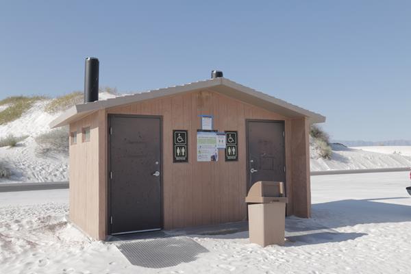 The restroom at the Interdune Boardwalk.
