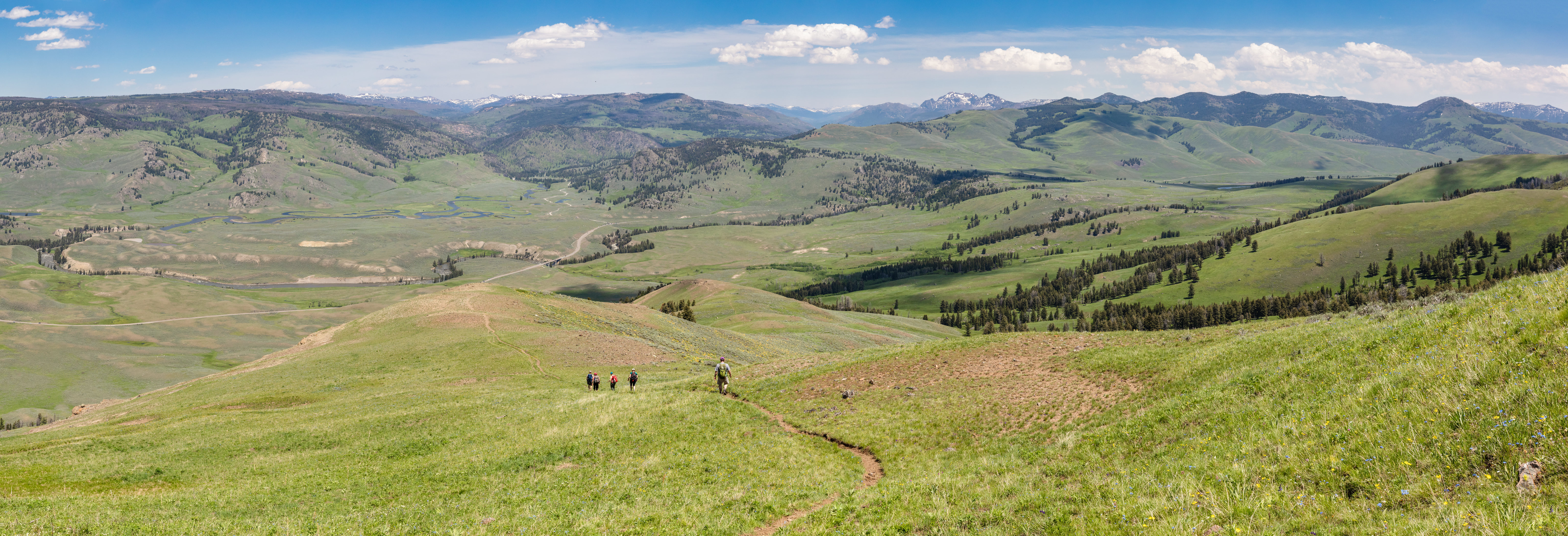 Specimen Ridge Trailhead (2K4)