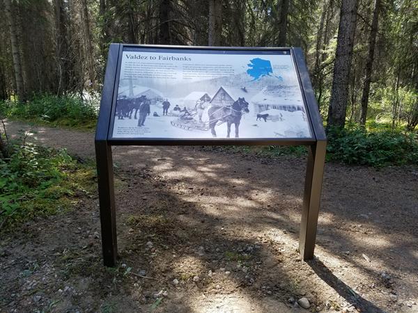 Valdez to Fairbanks wayside