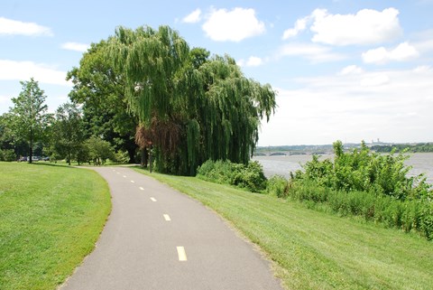 The Mount Vernon Trail