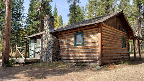 View of the front of the historic Columbine Cabin at the Holzwarth Historic Site