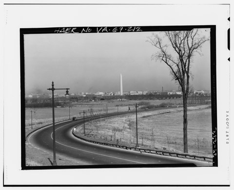 George Washington Memorial Parkway in the 1930s with Washington Monument in background.