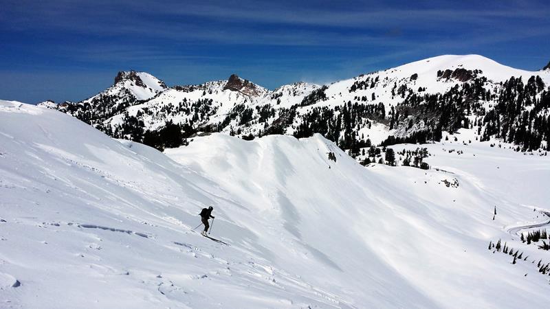 Ski & Snowboard at Lassen