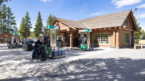 Yellowstone Forever office