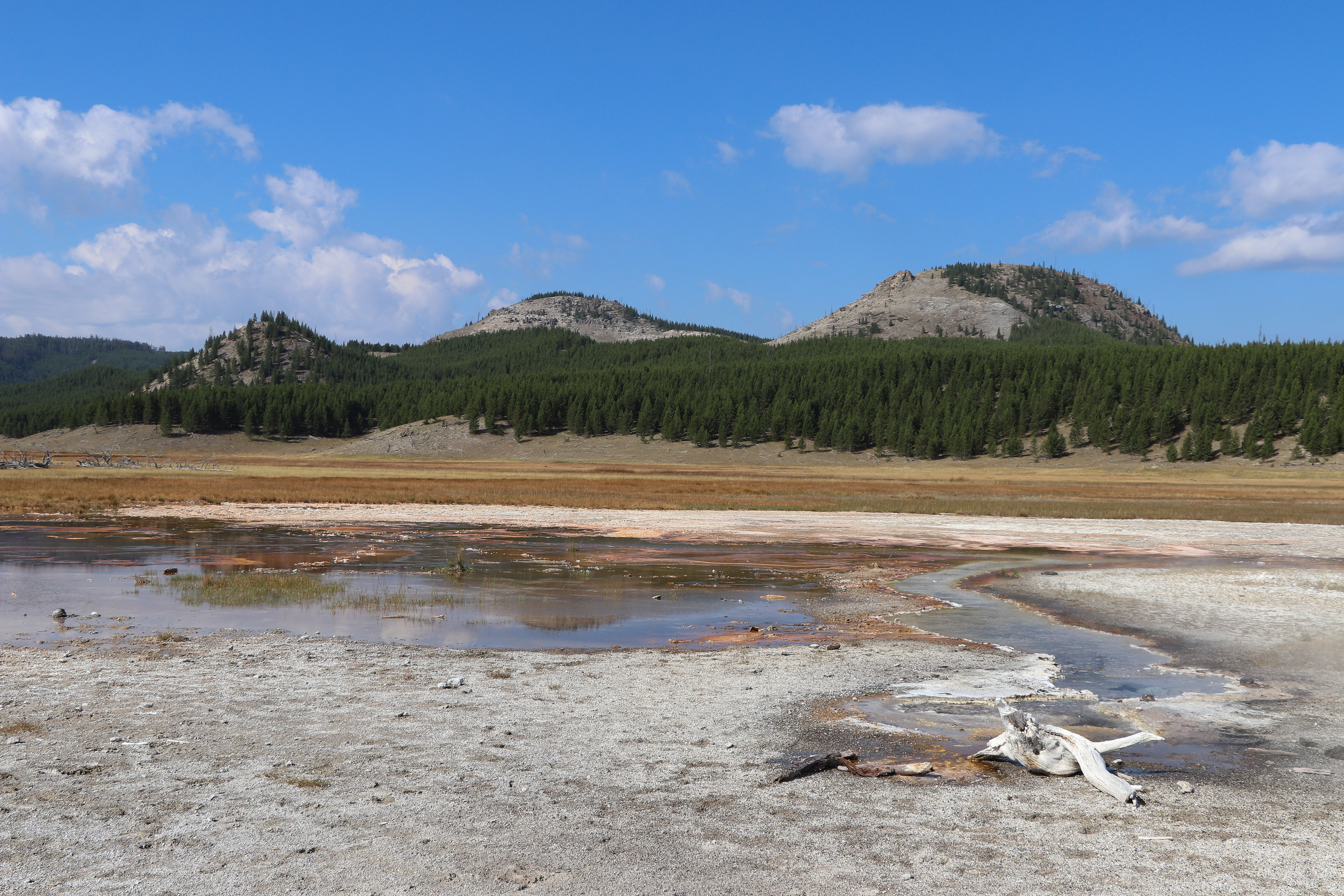 Fountain Flats Drive / Freight Road Trailhead (OK6)