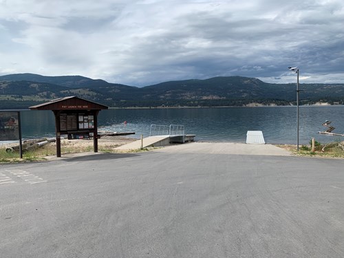 Bradbury Beach Boat Launch