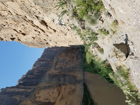 A view of Santa Elena Trial within the Canyon