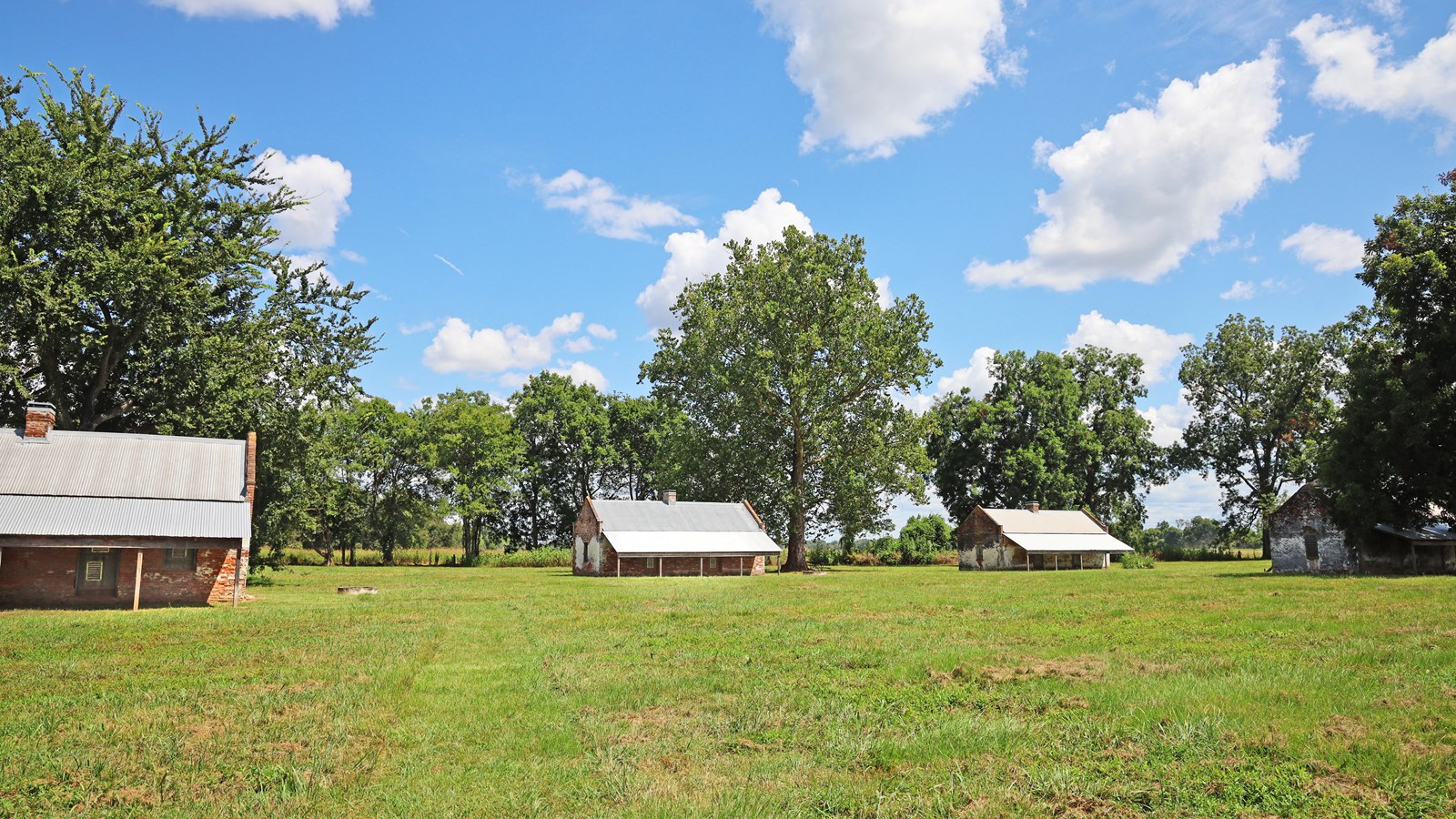The Magnolia Quarters contains two rows of brick cabins.