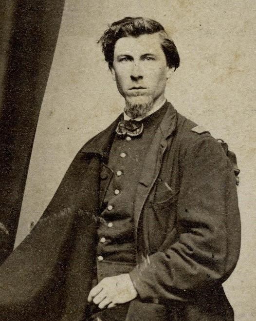 Man in Federal uniform