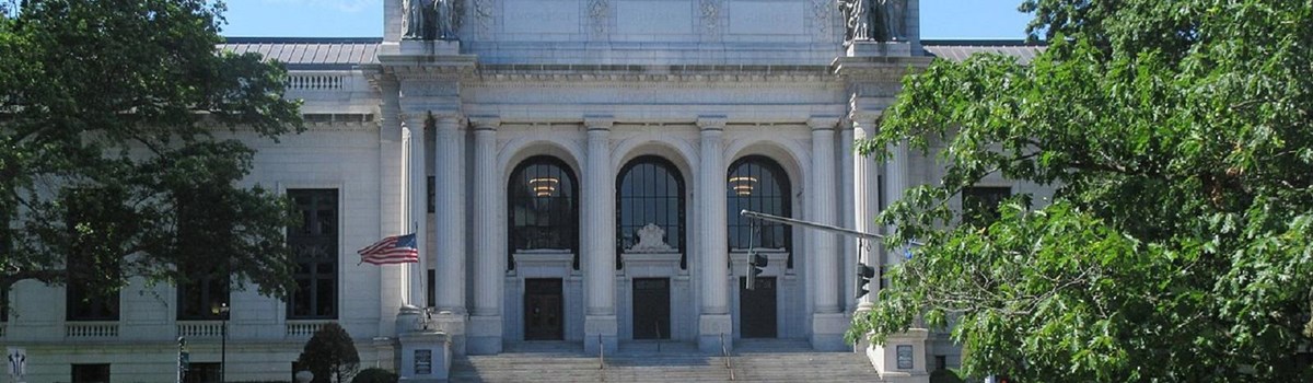 Connecticut State Library and supreme court building facade