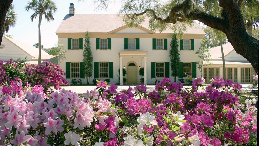 Ribault Club at Fort George Island, with flowering azaleas